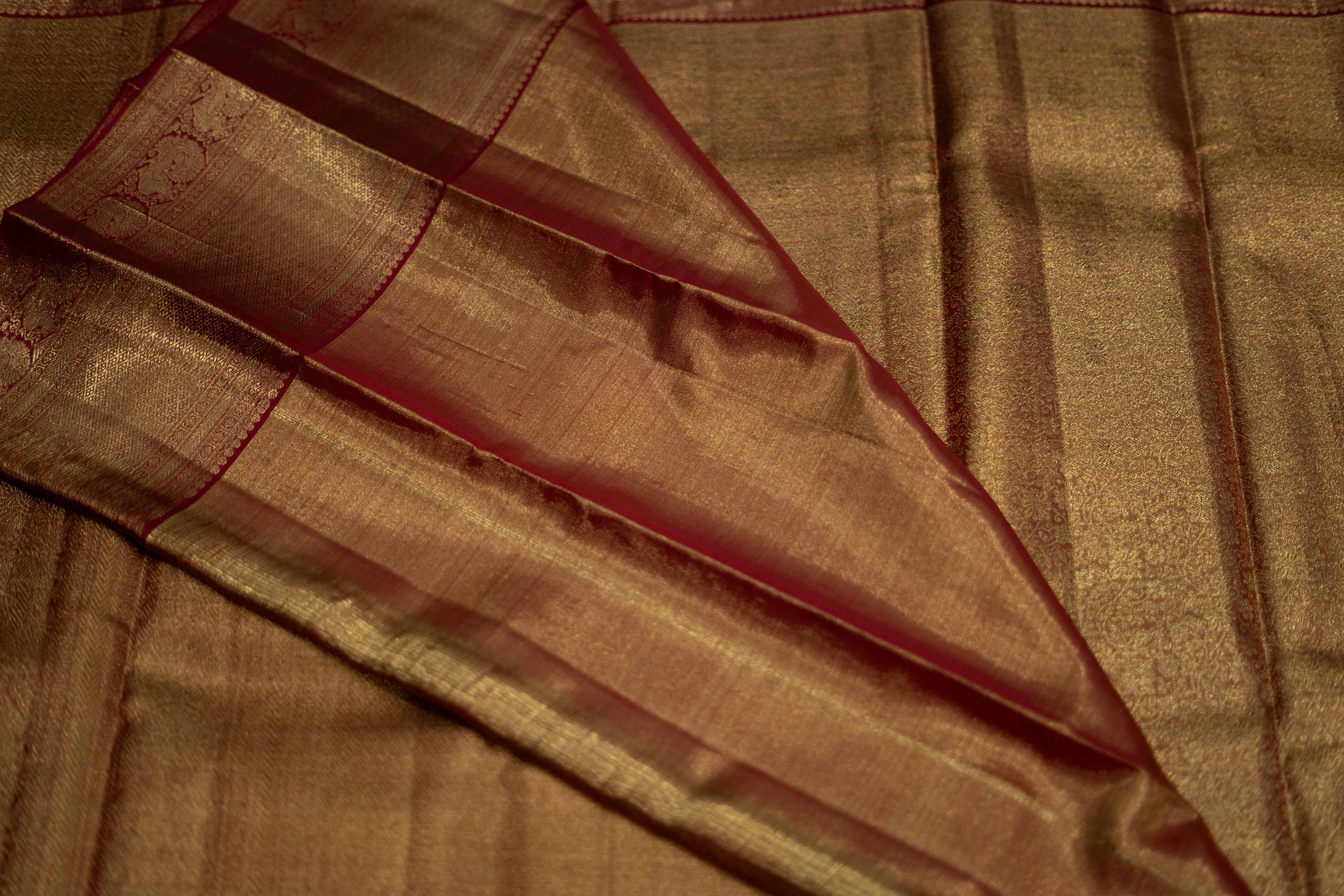 Maroon / Gold dual tone Kanchipuram Silk Saree