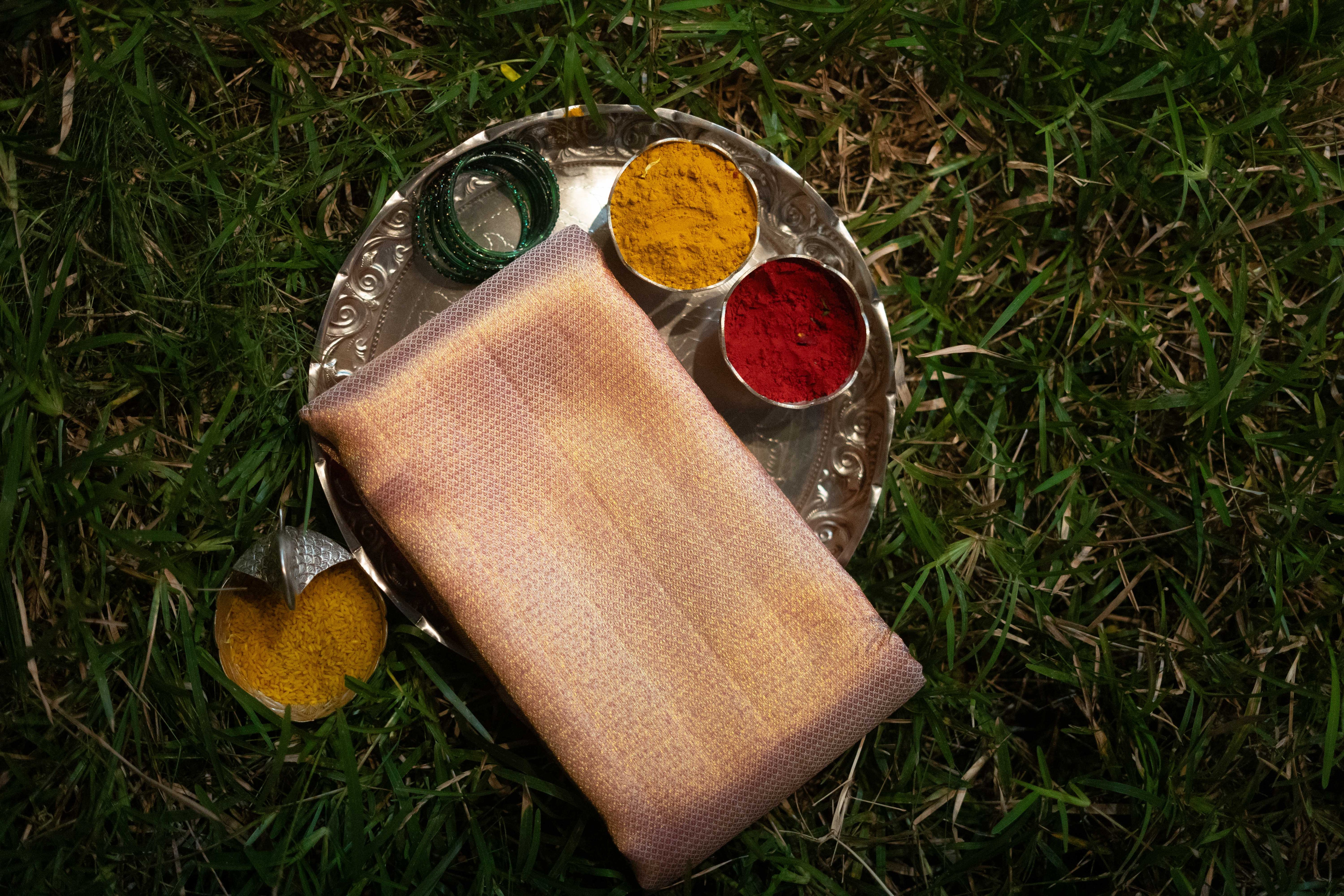 Pure Kanchipuram Silk Saree - Light Pink With Dark Pink Border