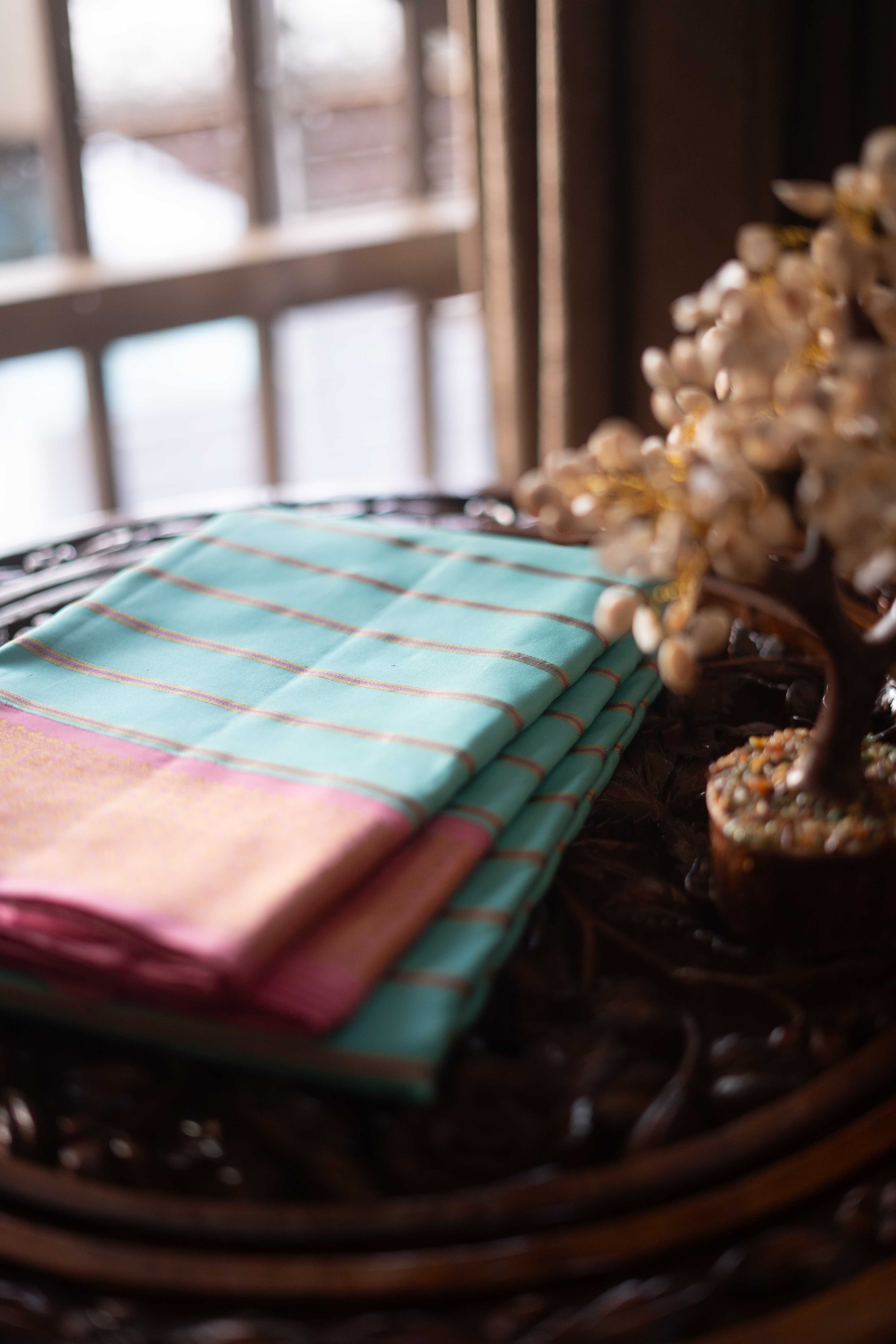 Pure Kanchipuram Silk Saree - Turquoise With Pink Border