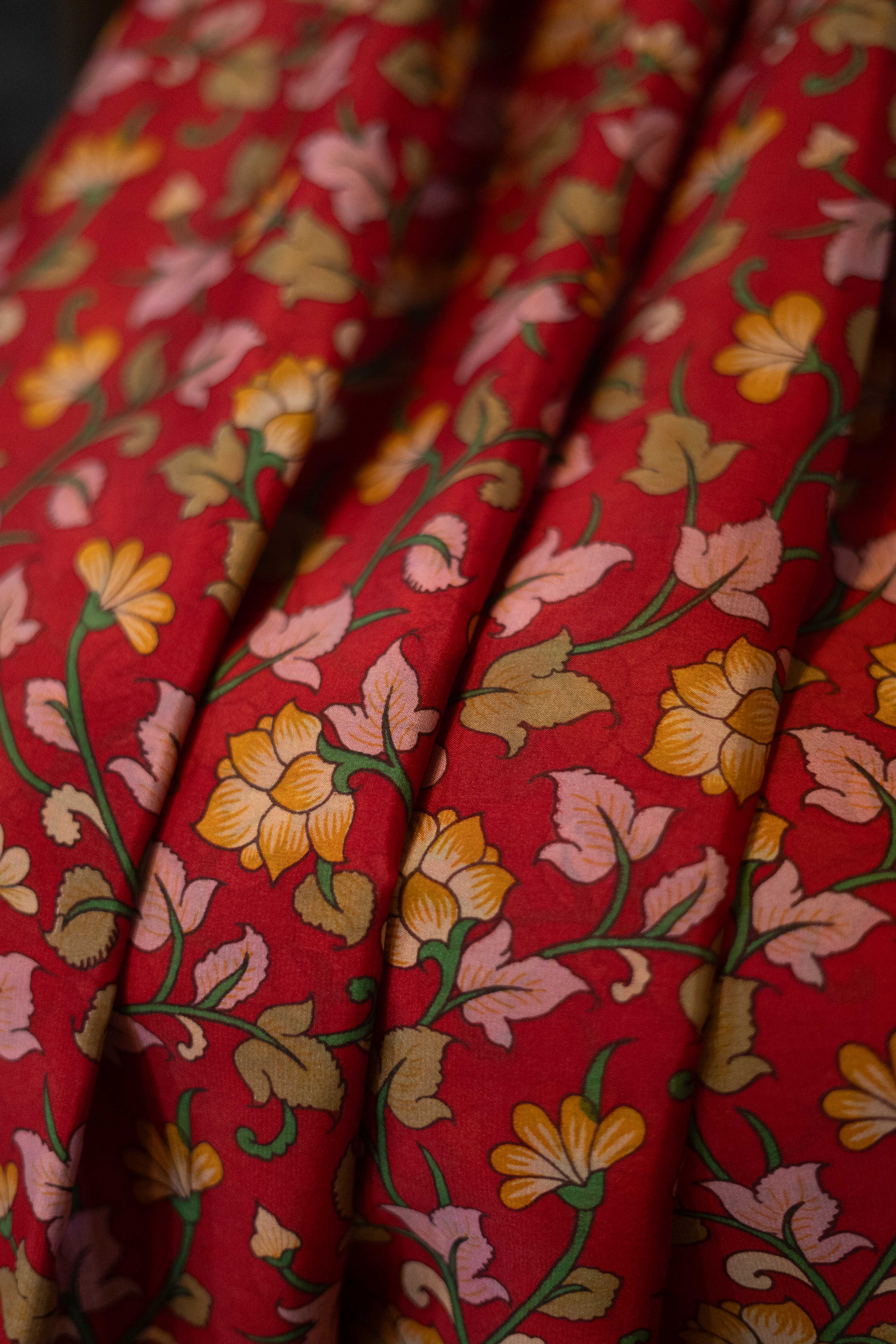 Crepe Mysore Silk Saree - Red Floral Print With Small Zari Border